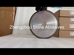 Karbür takımların profil yarıçapı taşlaması veya bilemesi için 1F1 reçine bağ elmas taş